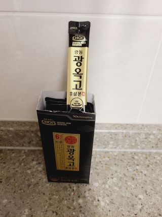 [광동제약] 광동 광옥고 홍삼 본 30포+쇼핑백 증정 — 5점을 준 리뷰어가 2021년 12월 올린 사용 사진