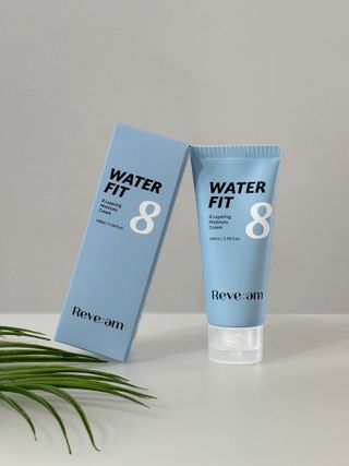 나우 [리브엠]피부 속부터 겹겹이, 촘촘하게! 워터핏8중 수분착붙 크림 — 5점을 준 리뷰어가 2025년 5월 올린 사용 사진