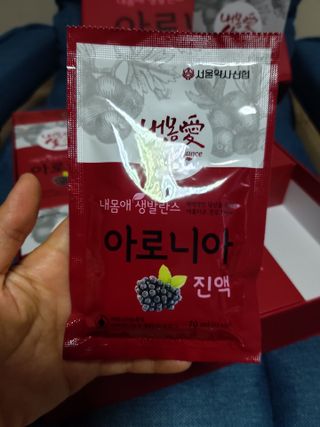 서울약사신협_내몸애생발란스아로니아_70ml x 30포 — 5점을 준 리뷰어가 2021년 6월 올린 사용 사진