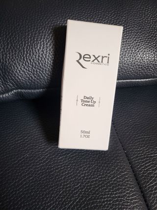 렉스리 데일리 톤업 크림 Rexri Daily Tone Up Cream — 5점을 준 리뷰어가 2022년 8월 올린 사용 사진