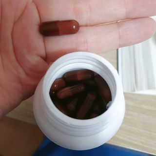 프리마인 홍삼의 강력한 에너지, 이제는 흡수율을 높인 최첨단 캡슐로 간편하게 초고속 충전하세요. — 5점을 준 리뷰어가 2022년 3월 올린 사용 사진
