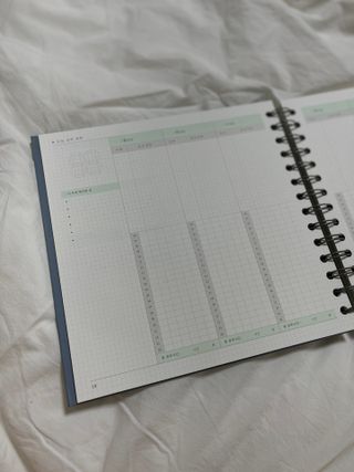 리훈 여러분의 오늘을 채워나갈 수 있도록 도와줄 오늘공부 1년용 스터디플래너 — 4.5점을 준 리뷰어가 2021년 4월 올린 사용 사진