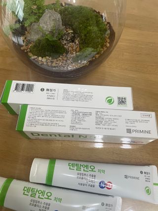 프리마인 유해균 뿐만 아니라 유익균까지 씻어내는 치약은 그만, 건강한 구강환경을 만드는 덴탈엔오 — 5점을 준 리뷰어가 2023년 4월 올린 사용 사진