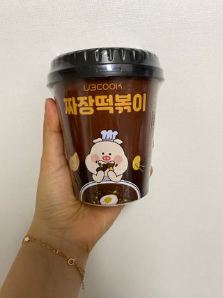 유비쿡 컵떡볶이 매운컵떡볶이2개/ 짜장컵떡볶이 2개  총 4개세트 — 4점을 준 리뷰어가 2021년 3월 올린 사용 사진