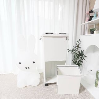창신리빙 [프랑코 원터치 스탠드 분리수거함 50L 화이트] 똑똑한 정리 수납 — 5점을 준 리뷰어가 2021년 7월 올린 사용 사진