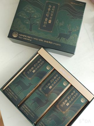 서울약사신협_프리미엄 진 녹용스틱 플러스10g x 30포 — 5점을 준 리뷰어가 2021년 7월 올린 사용 사진