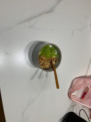 매일바이오 그릭요거트 오리지널 플레인 4개, 로스터리 커피믹스 4개 — 4점을 준 리뷰어가 2021년 12월 올린 사용 사진
