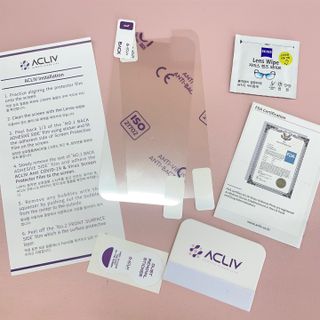 아클리브 Eco 항균 항바이러스 액정 보호필름(iPhone) — 5점을 준 리뷰어가 2022년 8월 올린 사용 사진