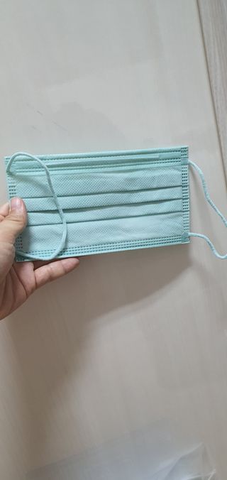 에어에이드 컬러 덴탈 마스크 — 5점을 준 리뷰어가 2021년 8월 올린 사용 사진