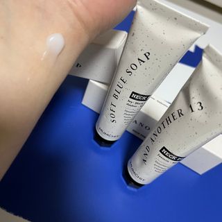 멈칫(MUMCHIT) 넥퍼퓸 NECKPERFUME 2가지 향 — 5점을 준 리뷰어가 2021년 12월 올린 사용 사진