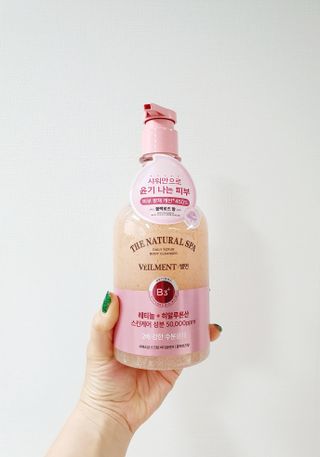 벨먼 내추럴스파 수분광채 스크럽 바디워시 600ml 5종 — 5점을 준 리뷰어가 2022년 5월 올린 사용 사진