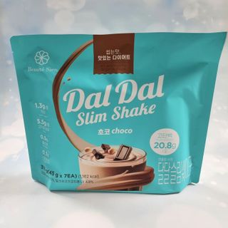 달달슬림쉐이크 구매평★달달슬림 맛있는 단백질 쉐이크 파우치 다이어트 식사대용 프로틴 파우더 보충제 — 5점을 준 리뷰어가 2025년 8월 올린 사용 사진