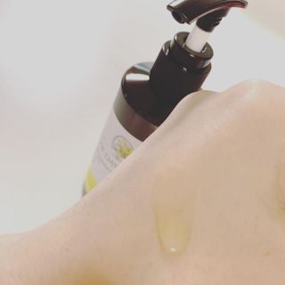 라라로즈데이 시즌2 여성청결제 200ml 아로마 페미민 클렌저, 독일더마인증 — 4점을 준 리뷰어가 2021년 9월 올린 사용 사진