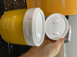 [포잇] 카카두허니씨 미백 톤업패드 190ml 60매 *1개 — 4.5점을 준 리뷰어가 2023년 1월 올린 사용 사진