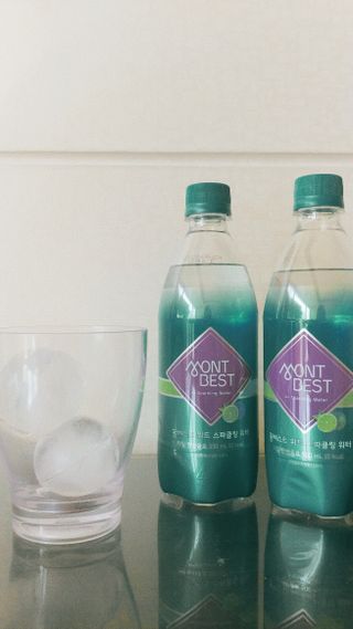 몽베스트 Montbest with Sparkling water Lime20병 — 4.5점을 준 리뷰어가 2021년 10월 올린 사용 사진