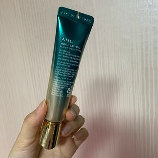 [NEW 탄력유턴 아이크림] AHC 유스 래스팅 리얼 아이크림 포 페이스 — 4점을 준 리뷰어가 2021년 3월 올린 사용 사진