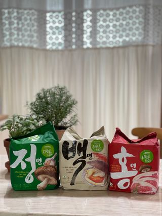 [풀무원] 자연은맛있다 정면, 백면, 홍면  세트 — 5점을 준 리뷰어가 2021년 4월 올린 사용 사진