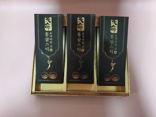 헬스업_천명진프리미엄홍삼스틱_10ml x 30포 — 5점을 준 리뷰어가 2021년 2월 올린 사용 사진