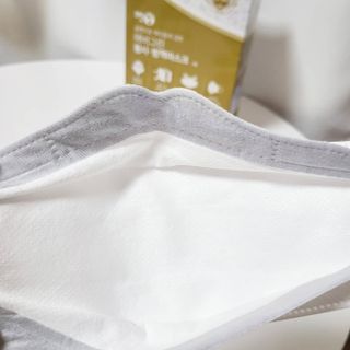 에버그린 순면 끈조절 KF94 마스크 - 화이트 30매 — 5점을 준 리뷰어가 2021년 4월 올린 사용 사진