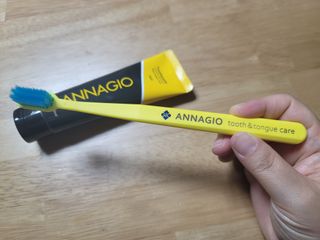 [지오클린] 안나지오 구취케어  기능성 치약 칫솔 세트 (칫솔 5 개+치약 100g 1 개 ) — 5점을 준 리뷰어가 2022년 7월 올린 사용 사진