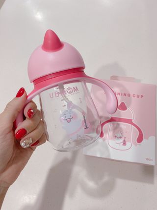 유비맘 트라이탄 코니빨대컵_컬러 랜덤 발송 — 5점을 준 리뷰어가 2021년 1월 올린 사용 사진