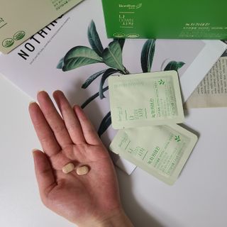 12월 15일 출시, 건강기능식품 브랜드 본리브 나 다운 시작 제품 3종 — 5점을 준 리뷰어가 2021년 1월 올린 사용 사진
