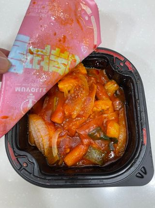 한성기업 무볼레 닭떡볶이+해물떡볶이 2종 세트 — 4.5점을 준 리뷰어가 2021년 10월 올린 사용 사진