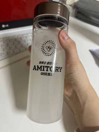 주식회사 씨크릿비에프랩 마시는 아미노산 아미토리 열대과일맛 14포 [1포, 5g / 보틀증정] — 3.5점을 준 리뷰어가 2023년 2월 올린 사용 사진