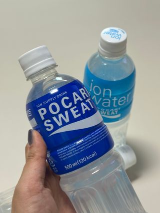 [동아오츠카] 포카리스웨트  500ml PET + 이온워터 500ml PET — 5점을 준 리뷰어가 2025년 6월 올린 사용 사진