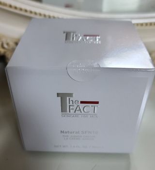 The Fact 더 팩트 내추럴 에스에프엔 에이틴 시니어 크림 — 5점을 준 리뷰어가 2021년 2월 올린 사용 사진