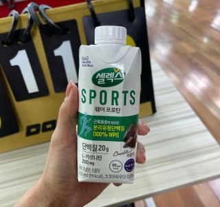 셀렉스스포츠 셀렉스 스포츠 웨이 프로틴 복숭아_ 330ml x 12팩 — 5점을 준 리뷰어가 2021년 9월 올린 사용 사진