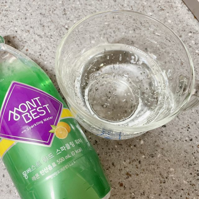 Montbest with Sparkling water Lemon OR Lime 20병(랜덤) 리뷰 사진