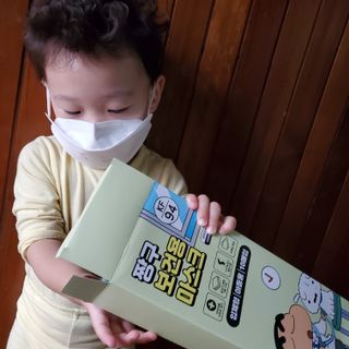 [숨그림]  덴탈마스크 짱구 우리아이 그리고 내가 쓰는 믿을수있는 케릭터 마스크  16종 — 5점을 준 리뷰어가 2021년 10월 올린 사용 사진