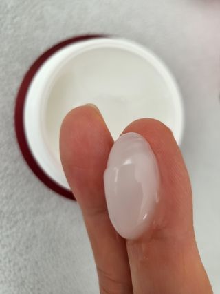 레드투래드 센서티브 슈퍼 크림 50ml — 5점을 준 리뷰어가 2021년 10월 올린 사용 사진