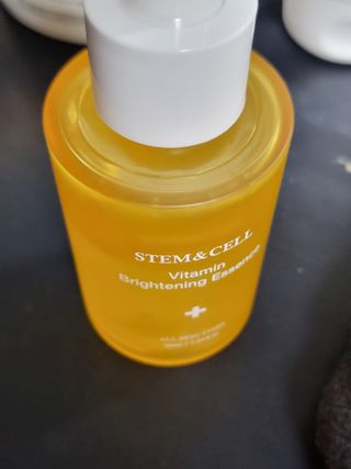 체르엠 스템앤셀 비타민 브라이트닝 에센스 30ml 1개 — 5점을 준 리뷰어가 2022년 2월 올린 사용 사진