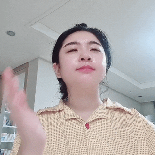 리생 [Re생] 퍼팩트 앰플 이중 기능성 미스트 100ml  피부미백 주름개선 = 총 2개 200ml 증정 — 4점을 준 리뷰어가 2021년 9월 올린 사용 사진