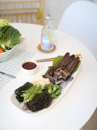 마라도푸드 포항 구룡포 햇 과메기 야채세트 마라도회식당 꽁치 — 5점을 준 리뷰어가 2023년 10월 올린 사용 사진