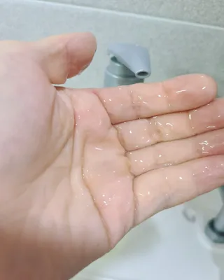 MOAMANEMUNAH 모아만에무나 플러스 두피 탈모 완화 기능성 샴푸 — 5점을 준 리뷰어가 2021년 8월 올린 사용 사진
