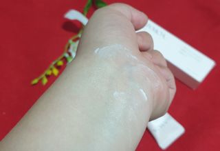 러브모아 향수 고체향수 승무원 고체향수 바르는 향수 니치향수 도손 우드세이지 앤 씨솔트 — 4점을 준 리뷰어가 2022년 11월 올린 사용 사진