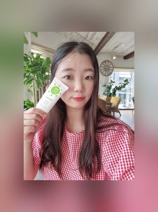메타포레 12PM  카밍 선스크린 — 5점을 준 리뷰어가 2021년 8월 올린 사용 사진