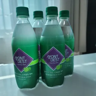 몽베스트 Montbest with Sparkling water Lime20병 — 5점을 준 리뷰어가 2022년 5월 올린 사용 사진