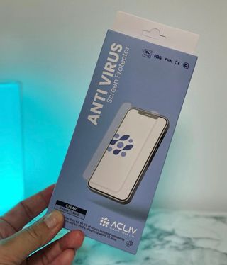 아클리브 Premium 항균 항바이러스 액정 보호필름(iPhone) — 4점을 준 리뷰어가 2022년 10월 올린 사용 사진