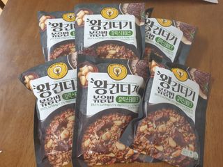 한성기업 무볼레 왕건더기 볶음밥 갈릭스테이크 — 5점을 준 리뷰어가 2021년 10월 올린 사용 사진