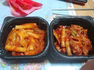 한성기업 무볼레 닭떡볶이+해물떡볶이 2종 세트 — 5점을 준 리뷰어가 2021년 10월 올린 사용 사진