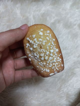[메종콜리브리] 프랑스 마들렌 메종콜리브리 레몬 마들렌 2팩 — 5점을 준 리뷰어가 2022년 4월 올린 사용 사진
