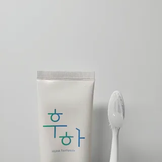 [심폐소생소] 무불소 임산부 천연 치약 — 4.5점을 준 리뷰어가 2021년 12월 올린 사용 사진