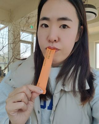 아임오 모로오렌지 콜라겐 1box (14포) — 5점을 준 리뷰어가 2023년 3월 올린 사용 사진
