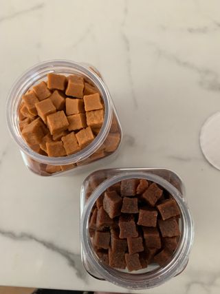페페로니 진짜 오메가3 연어+소고기 180g+180g — 5점을 준 리뷰어가 2021년 7월 올린 사용 사진