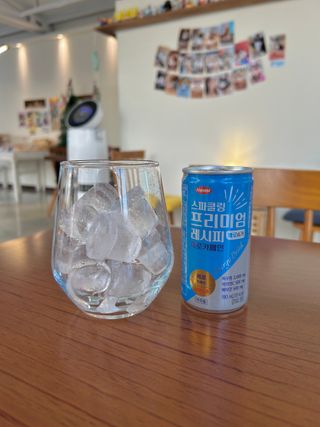 한미사이언스 [한미] 스파클링 프리미엄 레시피 (카페인, 제로카페인 2종)각5개총10개제공 — 5점을 준 리뷰어가 2025년 1월 올린 사용 사진
