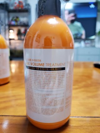 썸헤어 / SUMHAIR 썸헤어 실크 볼륨 샴푸+트리트먼트 프룻자스민티 — 5점을 준 리뷰어가 2021년 6월 올린 사용 사진